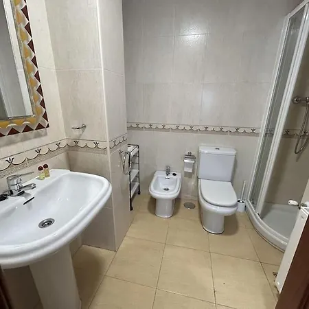 Piso Con 2 Banos, Wifi Y A 5 Min De Playa Salinas *