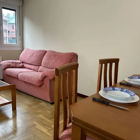 Piso Con 2 Banos, Wifi Y A 5 Min De Playa Salinas * Salinas (Castrillon)
